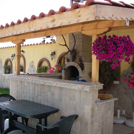 Gardenia Suites Sozopol Exterior photo